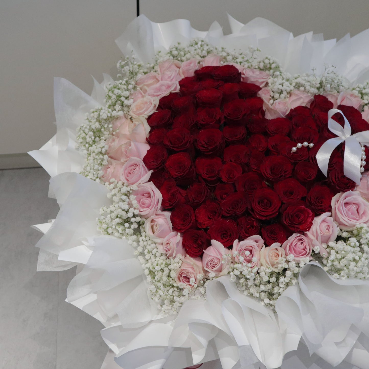 100 roses Aviana